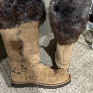 UGG collector high top boot